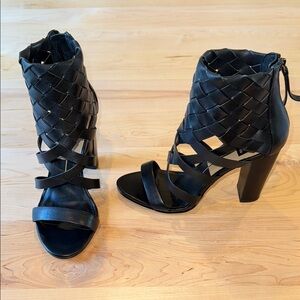Dolce Vita Nakita Black Woven Strappy Heeled Sandals size 8